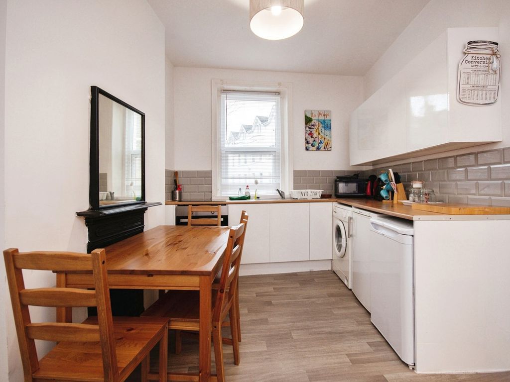 2 bed flat for sale in Purbeck Road, Bournemouth BH2, £210,000