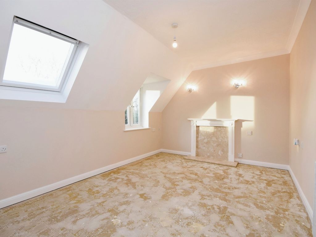 1 bed flat for sale in Lakes Meadow, Coggeshall, Colchester CO6, £110,000