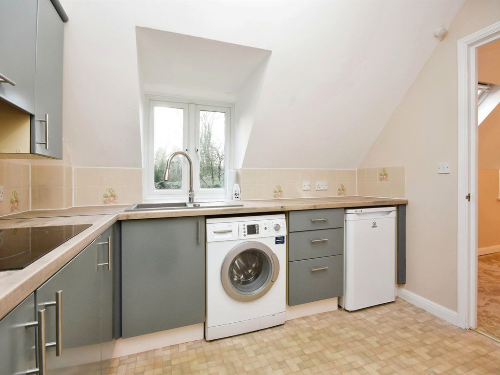 1 bed flat for sale in Lakes Meadow, Coggeshall, Colchester CO6, £110,000