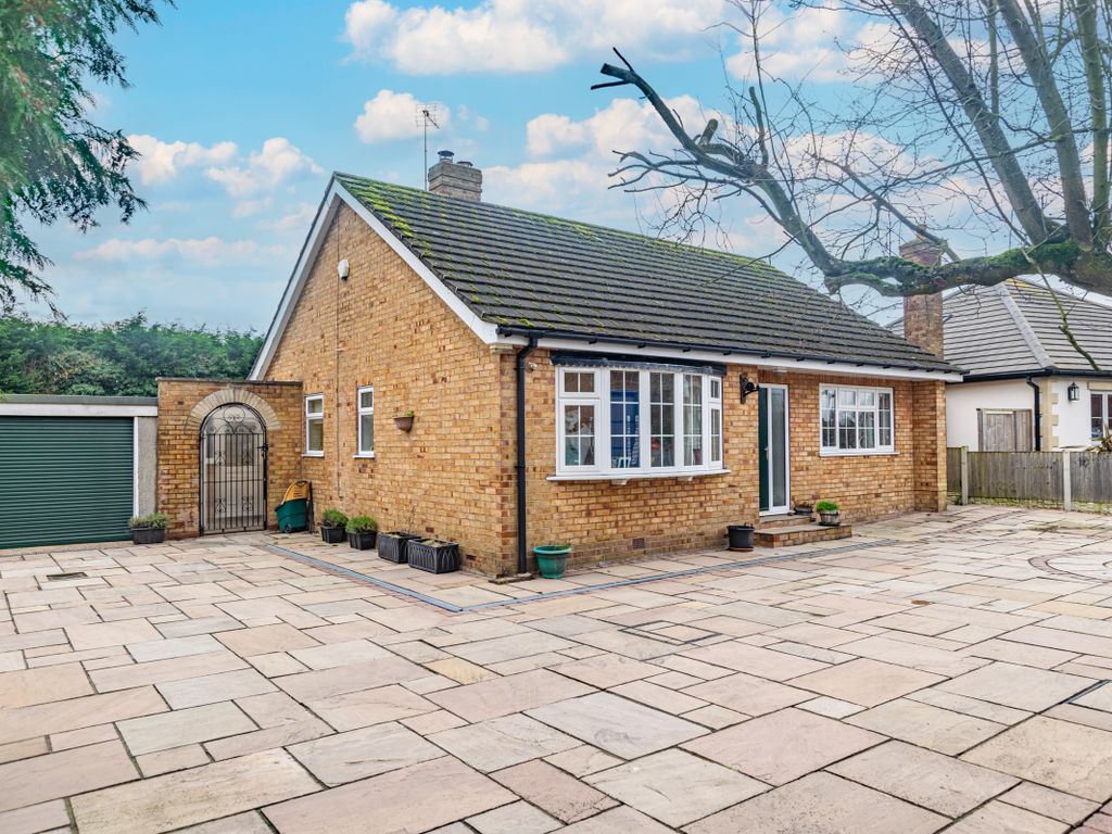2 bed detached house for sale in Wistowgate, Cawood, North Yorkshire YO8, £350,000