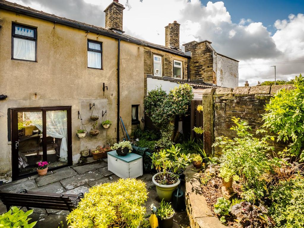 1 bed cottage for sale in Chapel Street, Queensbury, Bradford BD13, £110,000