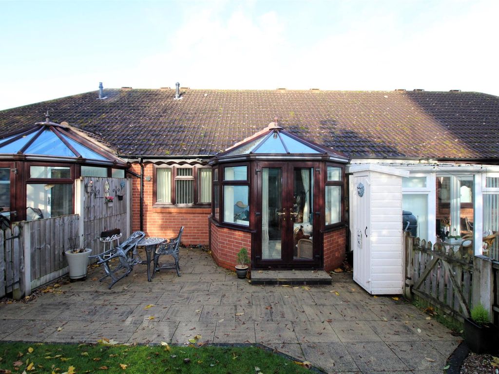 2 bed terraced bungalow for sale in Enville Close, Short Street, Stourbridge DY8, £199,950