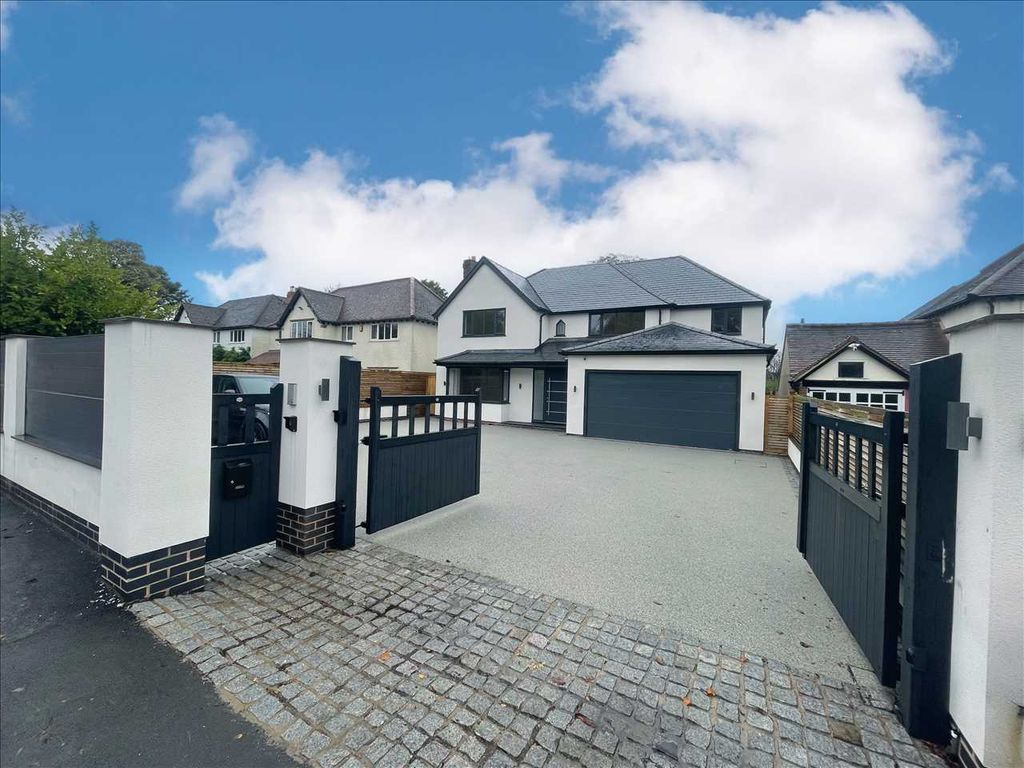 5 bed detached house for sale in Station Road, Station Road, Solihull B93, £1,650,000