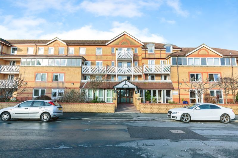 1 bed flat for sale in Poplar Court, Lytham St. Annes FY8, £70,000