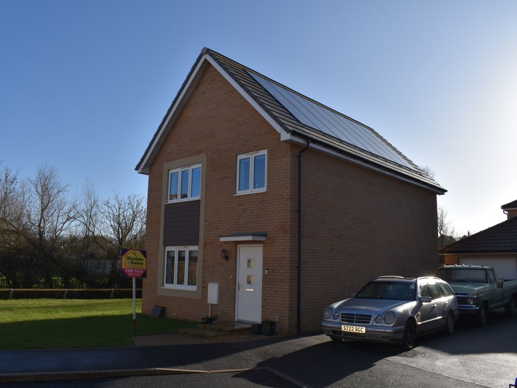 4 bed detached house for sale in Blew Close, Banwell BS29, £380,000