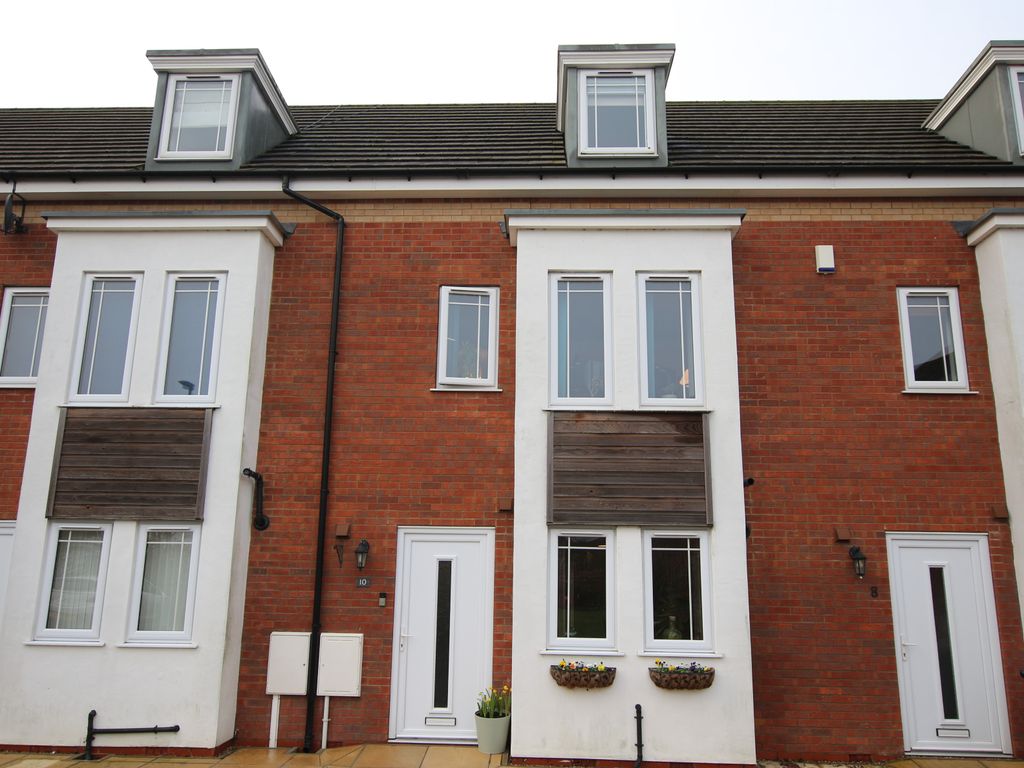 4 bed town house for sale in Wesley Road, Cherry Willingham LN3, £210,000