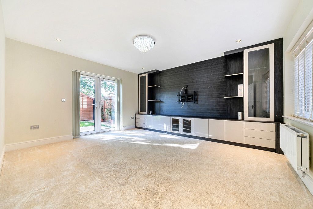 5 bed detached house for sale in Garrett Drive, Shinfield, Reading, Berkshire RG2, £1,000,000