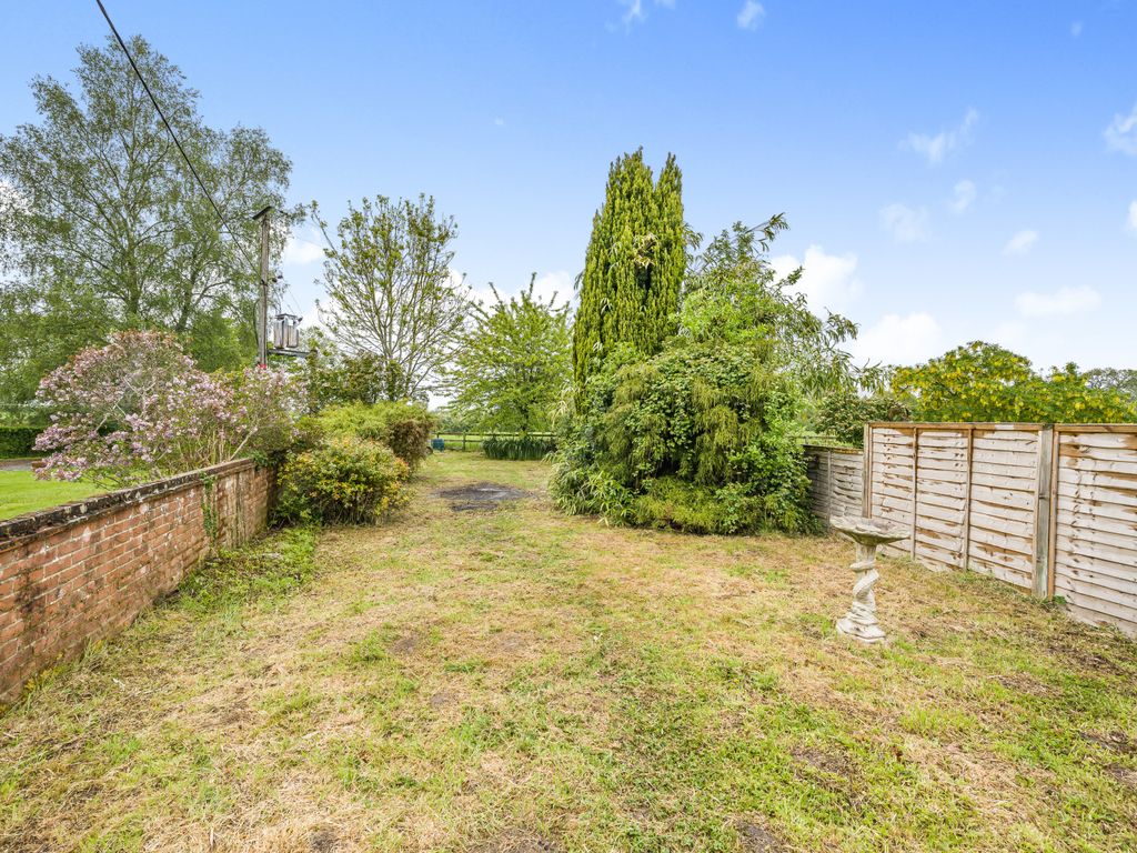 3 bed semi-detached house for sale in Brimpton Common, Reading, Berkshire RG7, £600,000