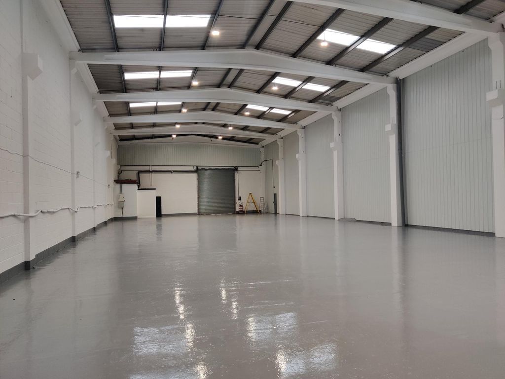 Industrial to let in 3 Hikers Way, Crendon Industrial Estate, Long Crendon, Aylesbury HP18, Non quoting