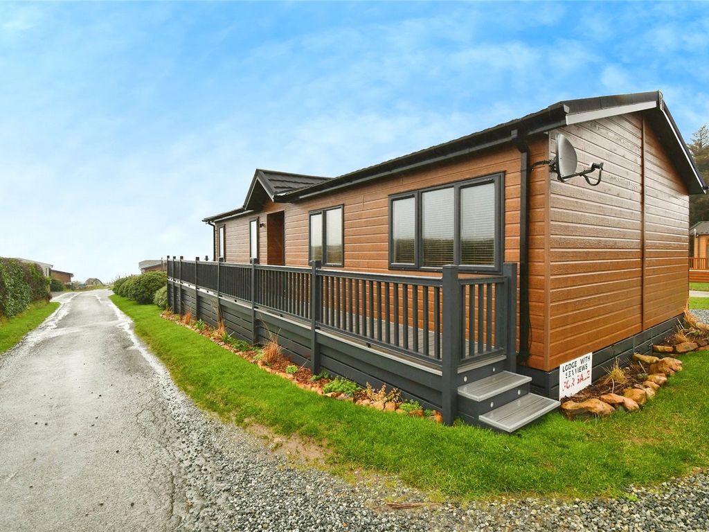 3 bed bungalow for sale in Fishguard Bay Resort, Pembrokeshire SA65, £299,000