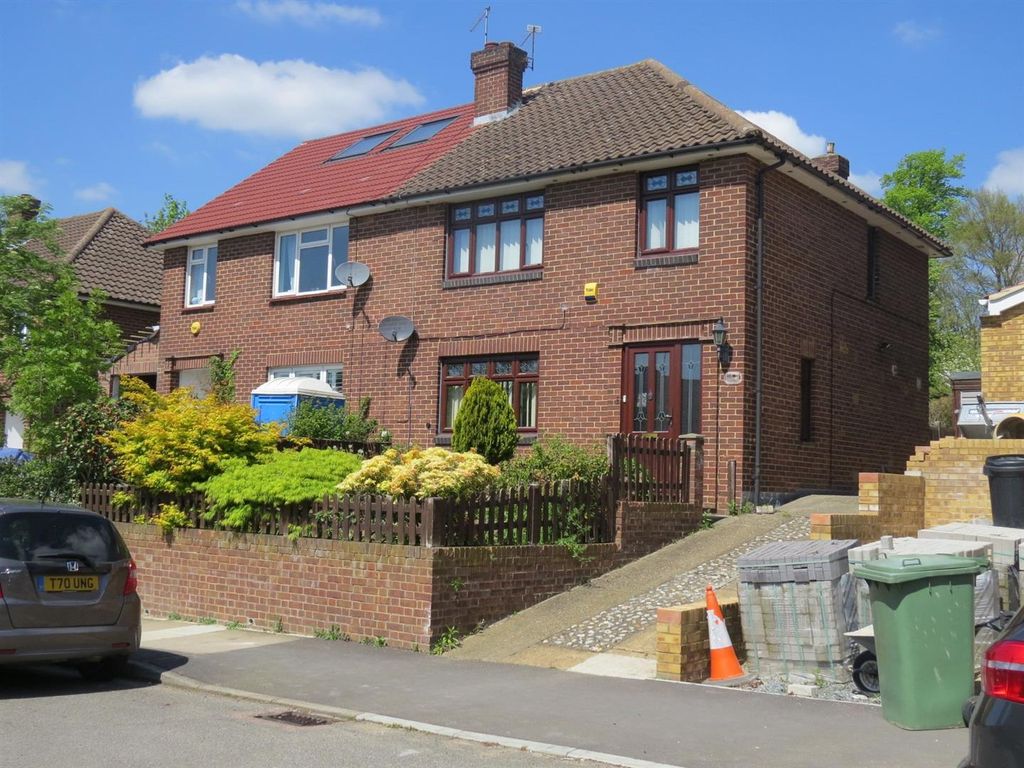 3 bed semi-detached house to rent in Cloonmore Avenue, Farnborough, Orpington BR6, £2,000 pcm