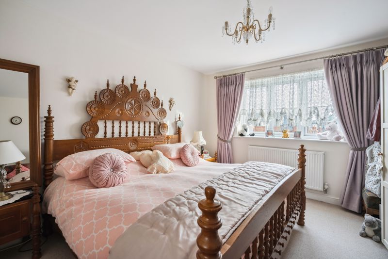 4 bed detached house for sale in Millway Furlong, Haddenham, Aylesbury HP17, £695,000