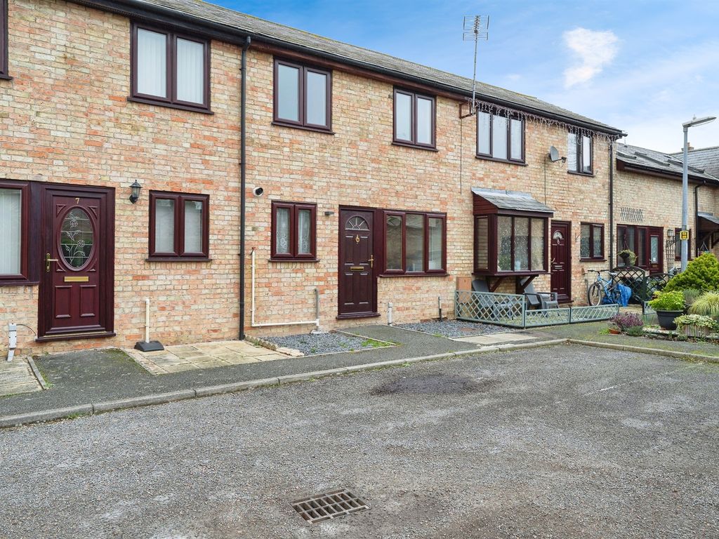 2 bed terraced house for sale in High Street, Chatteris PE16, £150,000