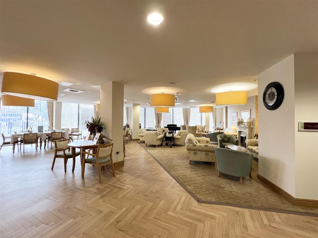 1 bed property for sale in Gloucester Road, Cheltenham GL51, £255,000