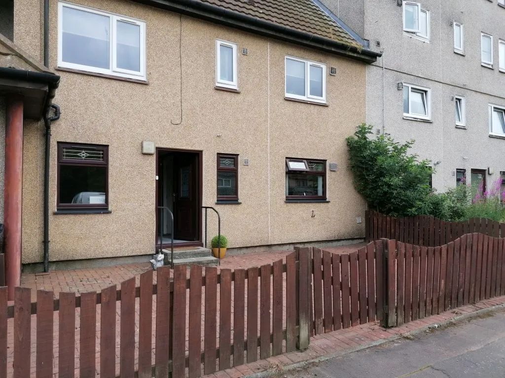 3 bed flat for sale in Leven Walk, Livingston EH54, £95,000