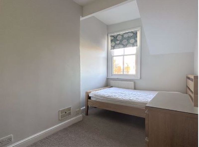 Room to rent in St. Michaels Square, Gloucester GL1, £500 pcm
