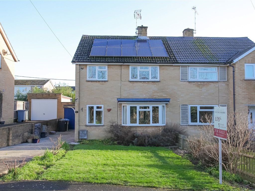 3 bed semi-detached house for sale in Parkside, North Leigh, Witney OX29, £374,950