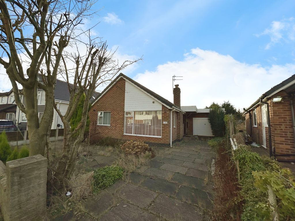 3 bed detached house for sale in Parkstone Avenue, Whitefield M45, £325,000