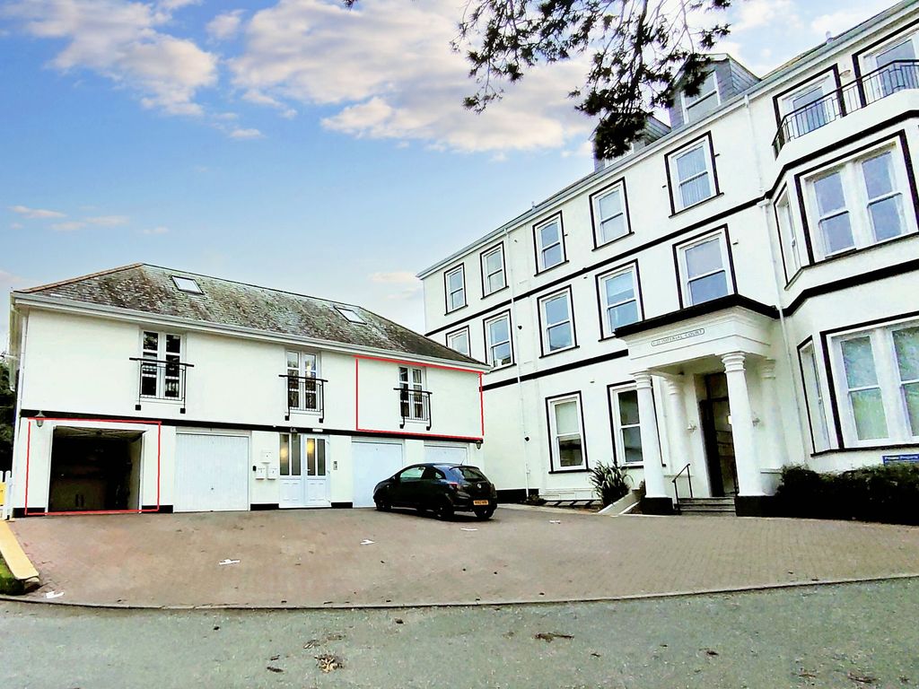 2 bed flat for sale in Bar Road, Falmouth TR11, £355,000