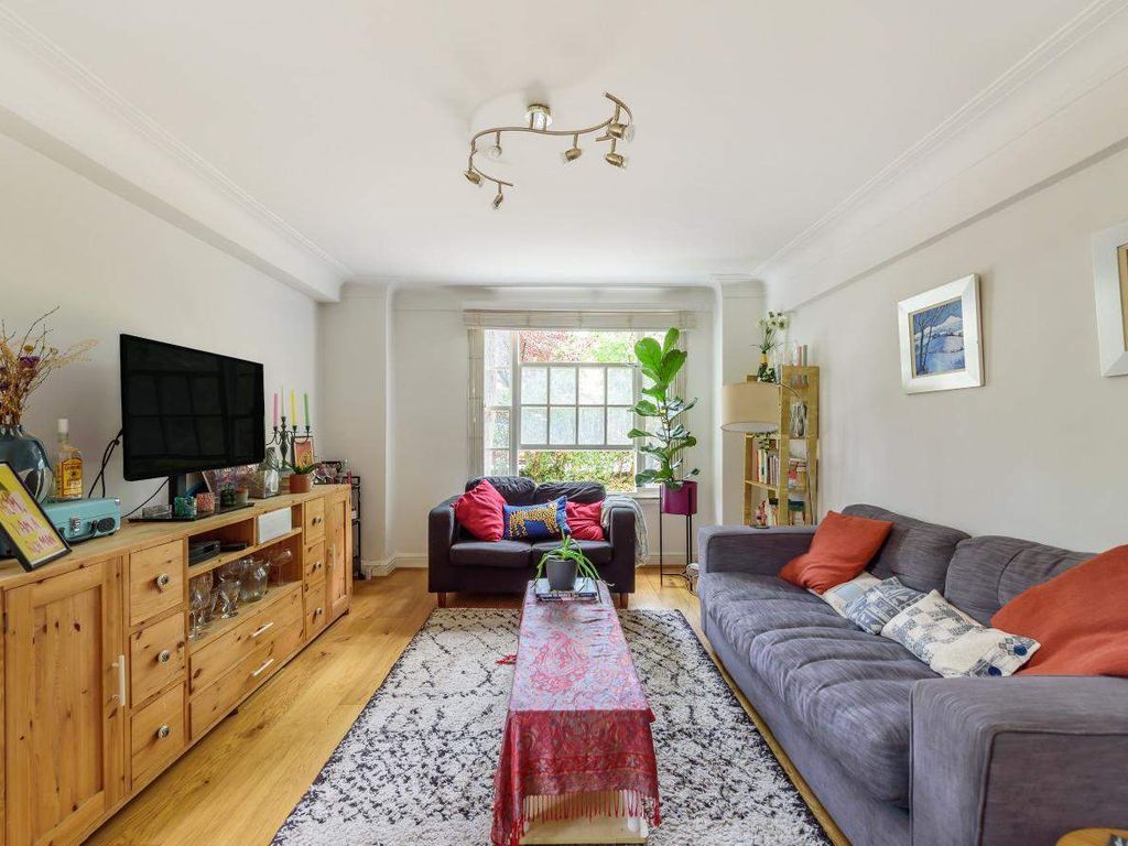2 bed flat for sale in Eton Place, Eton College Road, London NW3, £625,000