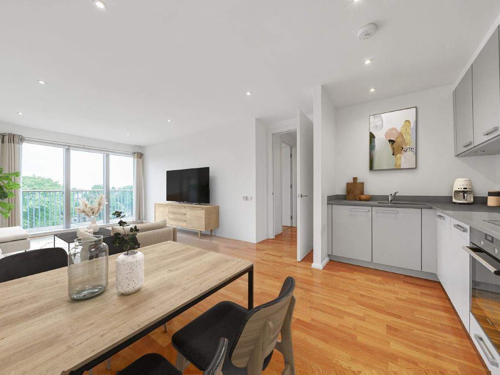 3 bed flat for sale in Fortune Green Road, London NW6, £950,000