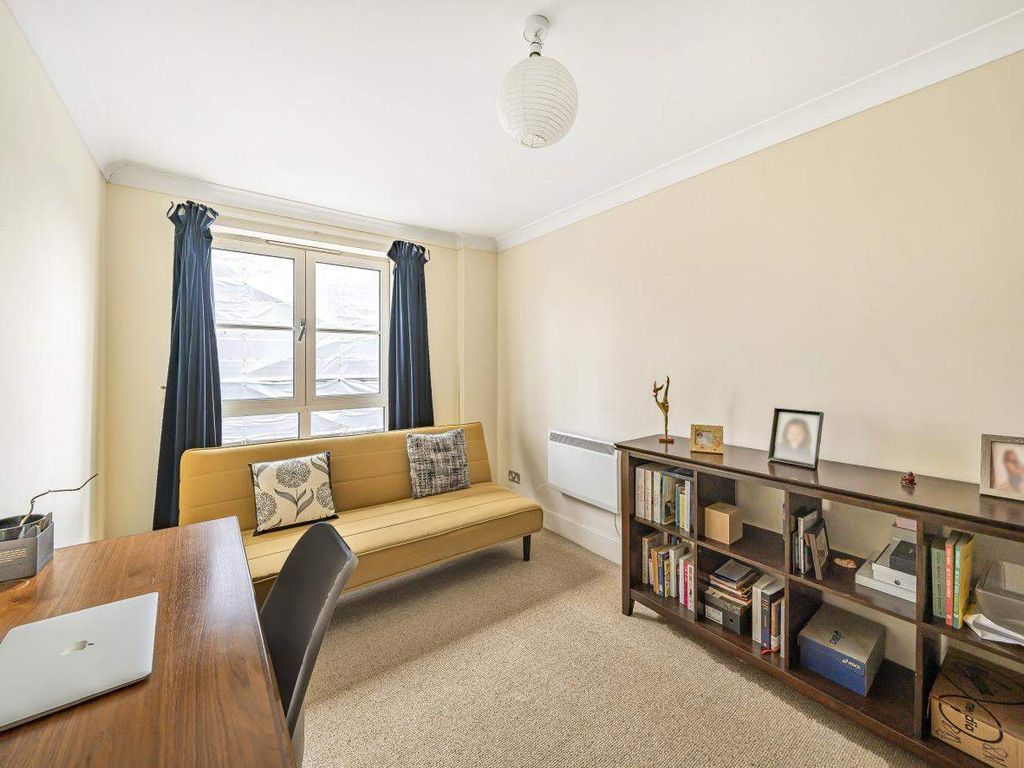 2 bed flat for sale in Essex Road, London N1, £750,000