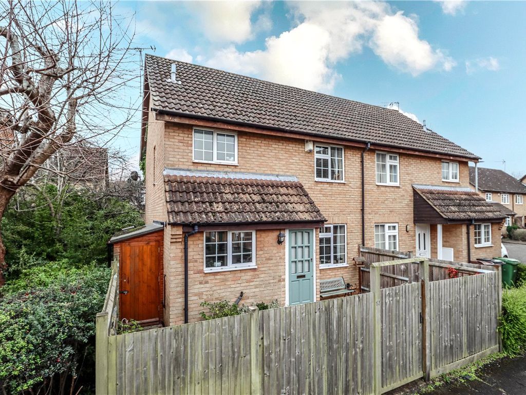 1 bed terraced house for sale in Tilsworth Walk, Sandridge, St.Albans AL4, £315,000