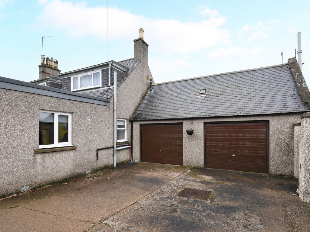 4 bed end terrace house for sale in High Street, Laurencekirk AB30, £250,000