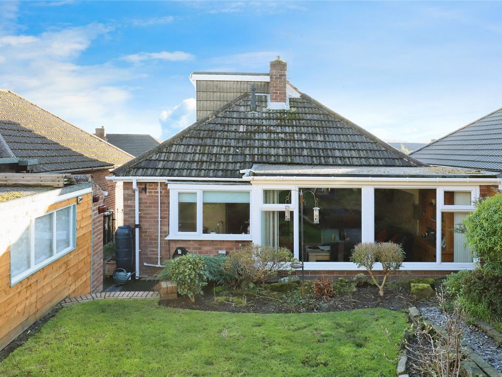 4 bed bungalow for sale in Paddock Way, Dronfield, Derbyshire S18, £350,000