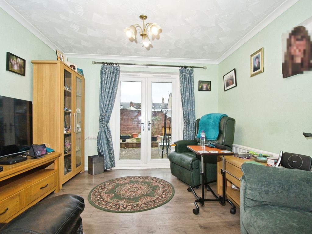 4 bed detached house for sale in Eleanor Place, Cardiff CF10, £220,000