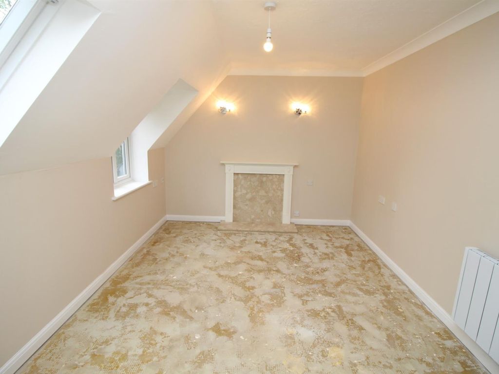 1 bed flat for sale in Lakes Meadow, Coggeshall, Colchester CO6, £110,000