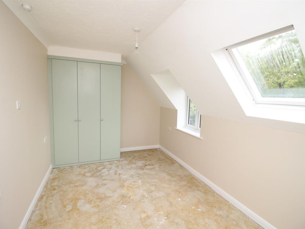 1 bed flat for sale in Lakes Meadow, Coggeshall, Colchester CO6, £110,000