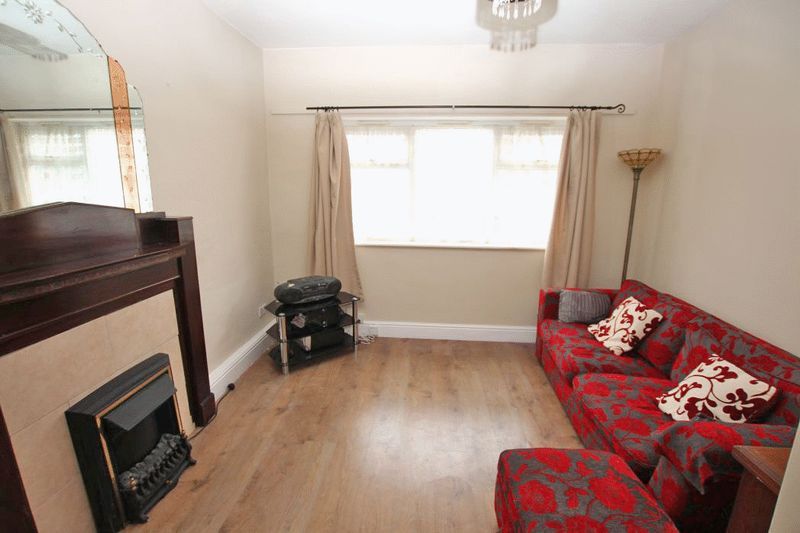 2 bed flat for sale in Wellington Street, Grimsby DN32, £45,000