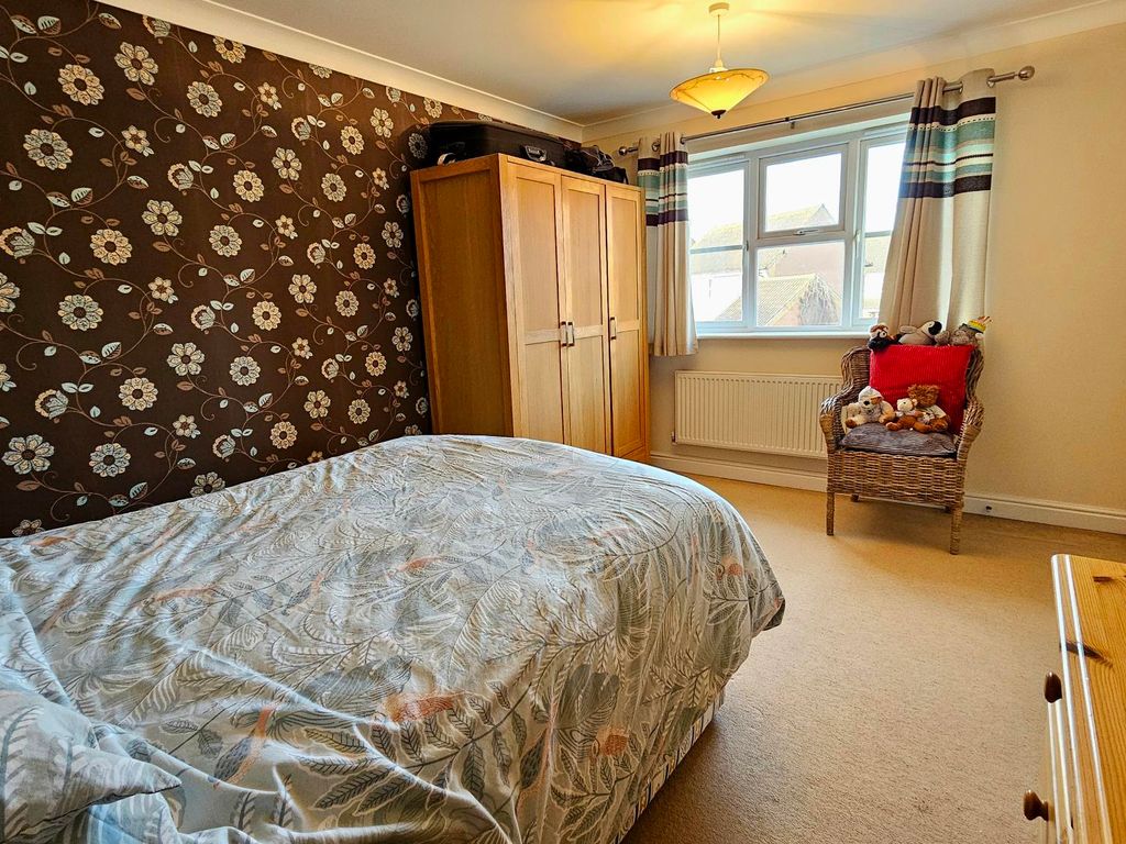 4 bed detached house for sale in Barley Lane, Billinghay LN4, £310,000