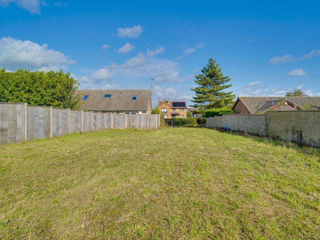 Land for sale in Great Raveley, Huntingdon, Cambridgeshire PE28, £200,000