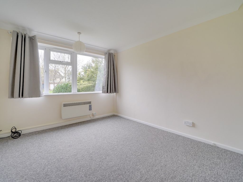 2 bed flat for sale in Seletar House, Williams Close, Brampton, Huntingdon, Cambridgeshire PE28, £130,000
