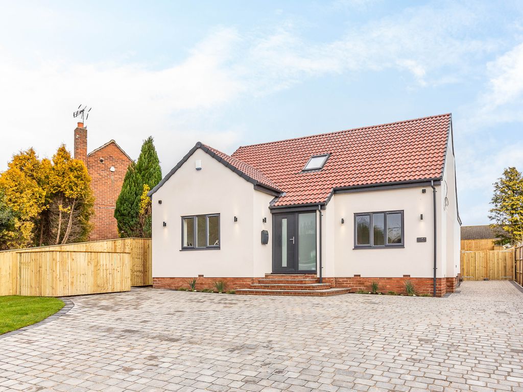 4 bed detached house for sale in 56 Ingham Road, Bawtry, Doncaster, South Yorkshire DN10, £555,000