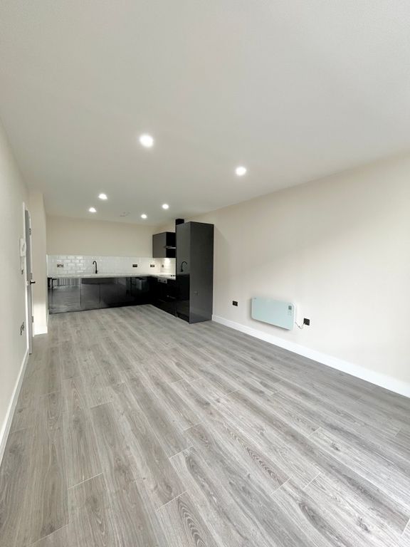 2 bed flat to rent in Warstone Lane, 113 Warstone Lane, Birmingham, West Midlands B18, £1,325 pcm