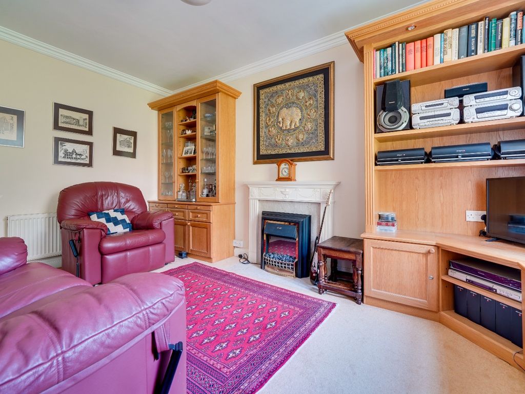 2 bed flat for sale in Holywell, St. Ives, Cambridgeshire PE27, £300,000