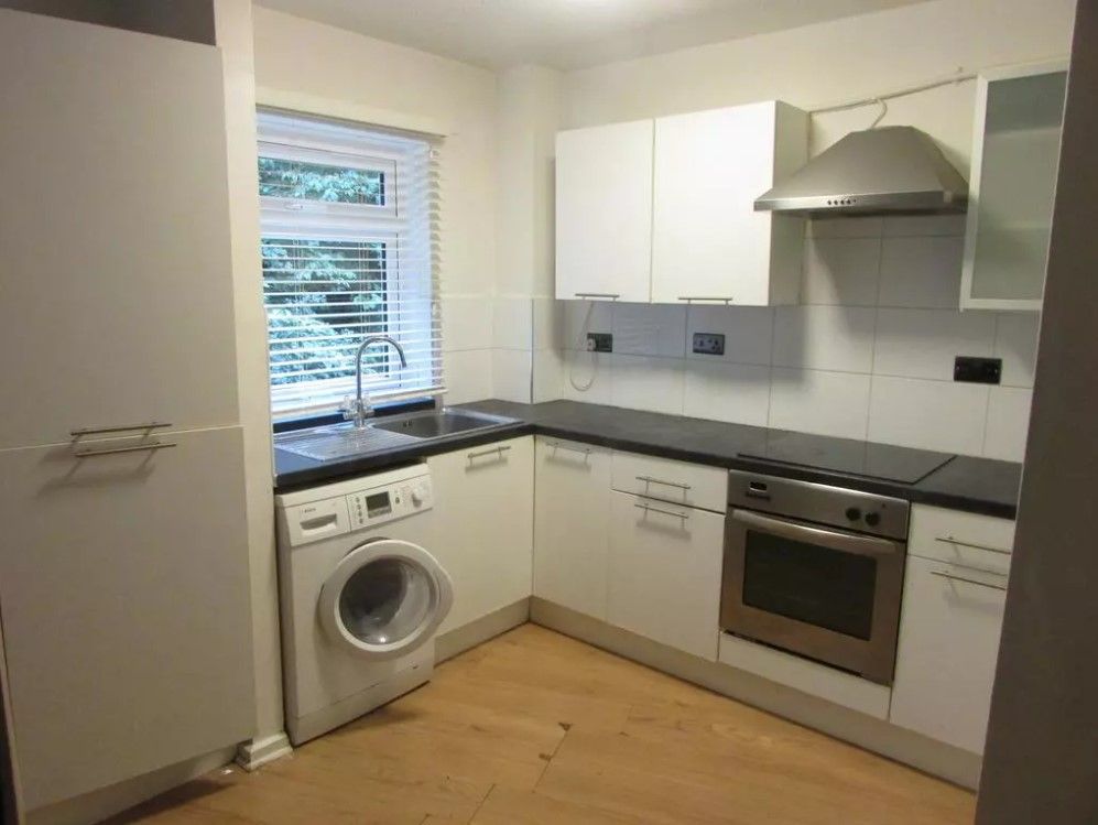1 bed flat for sale in Round Mead, Stevenage, Hertfordshire SG2, £135,000