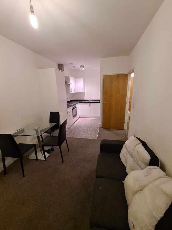1 bed flat to rent in Princess Street, Bolton, Lancashire BL1, £625 pcm