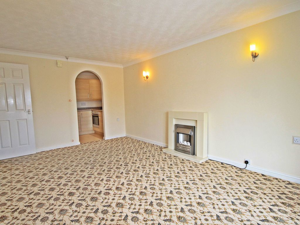 1 bed flat for sale in Dingleway, Appleton WA4, £95,000