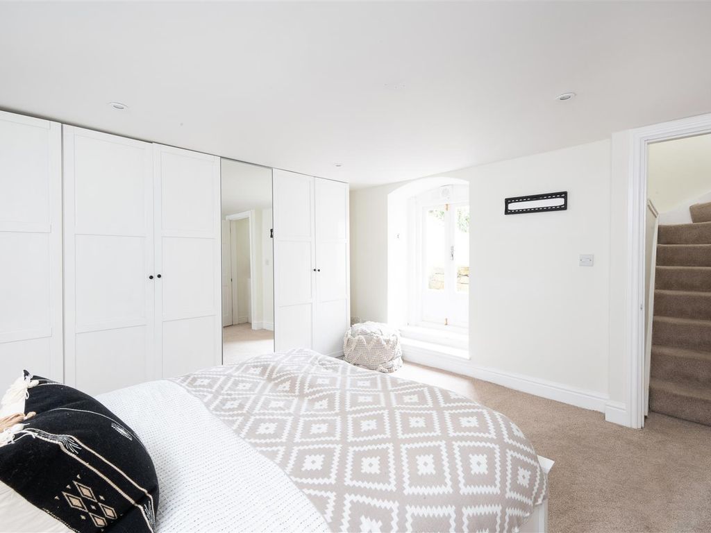 1 bed flat for sale in Bloomfield Road, Bath BA2, £325,000