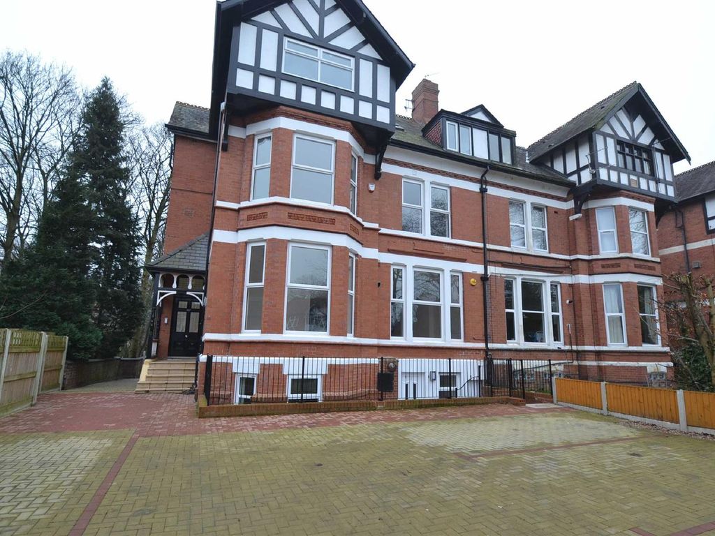 2 bed flat to rent in Wilbraham Road, Chorlton Cum Hardy, Manchester M21, £1,100 pcm
