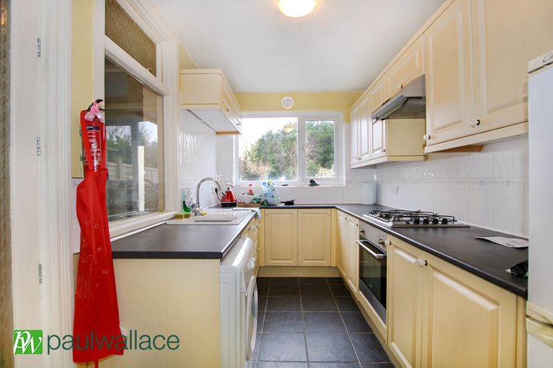 2 bed terraced house for sale in Brookfield Lane West, Cheshunt, Waltham Cross EN8, £325,000