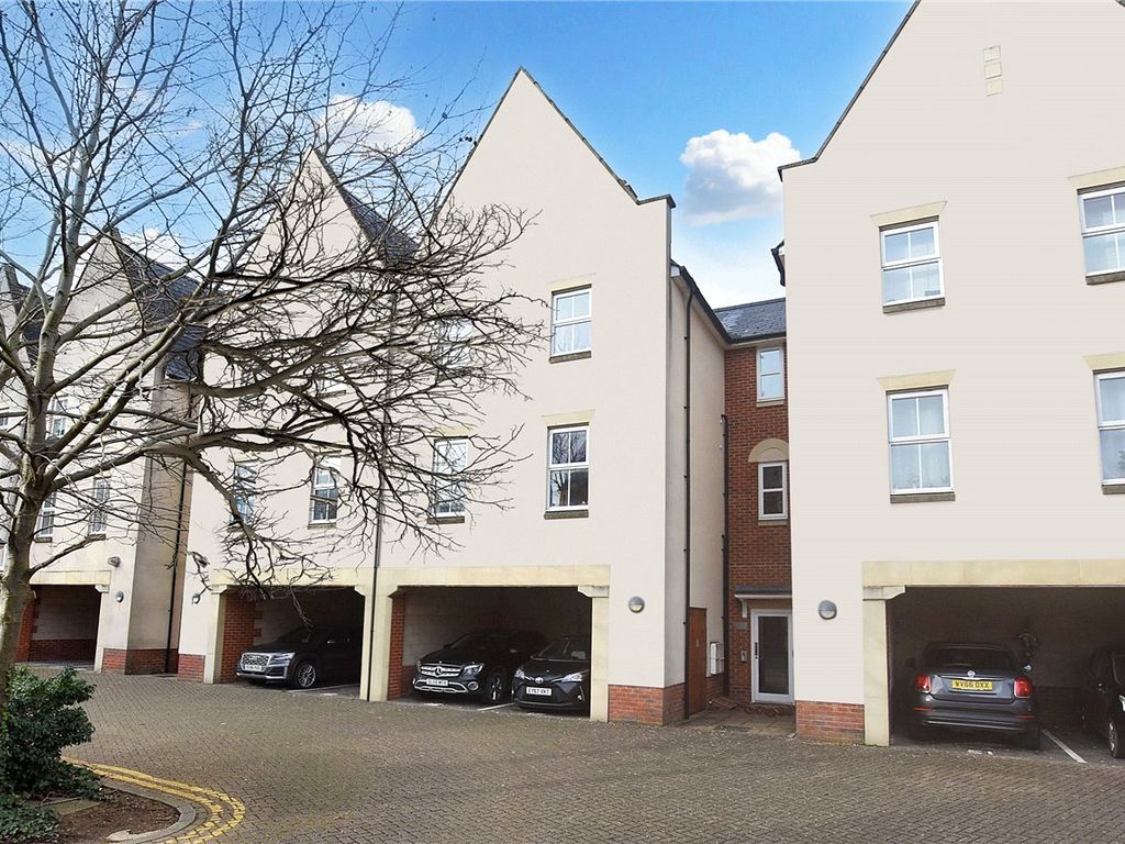 2 bed flat for sale in Ock Bridge Place, Abingdon, Oxfordshire OX14, £140,000