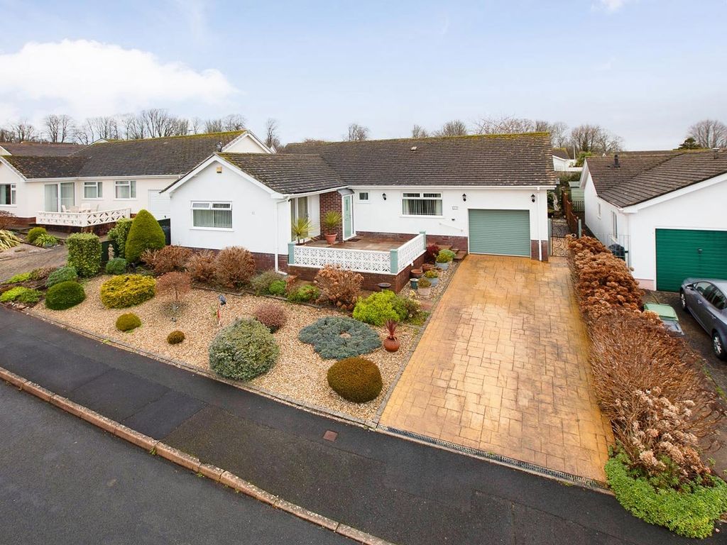 3 bed detached bungalow for sale in Underwood Close, Dawlish EX7, £495,000