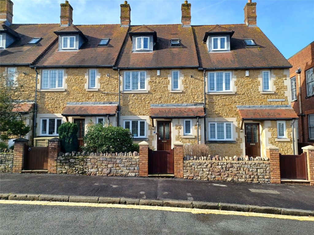 3 bed terraced house to rent in Old Sneed Cottages, 55 Stoke Hill, Stoke Bishop, Bristol BS9, £1,950 pcm