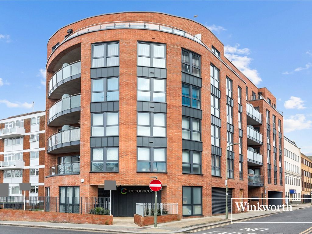 New home, 1 bed flat for sale in Adastra House, Nether Street, Finchley, London N3, £439,500