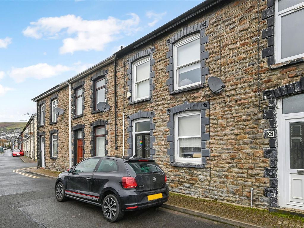 3 bed terraced house for sale in Syphon Street, Porth CF39, £100,000